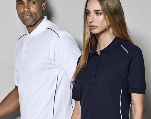 Durable polo shirt with contrast piping